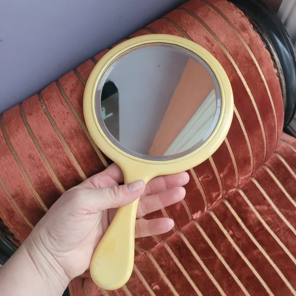 Vintage Handheld Mirror - Picture 7 of 8